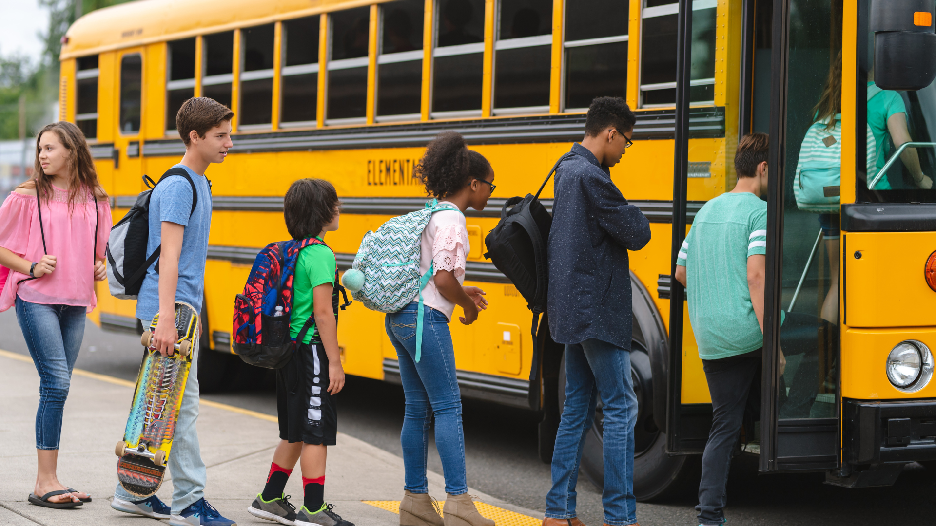 Golden Apple Transportation - Safe and Reliable Private School Bus Services